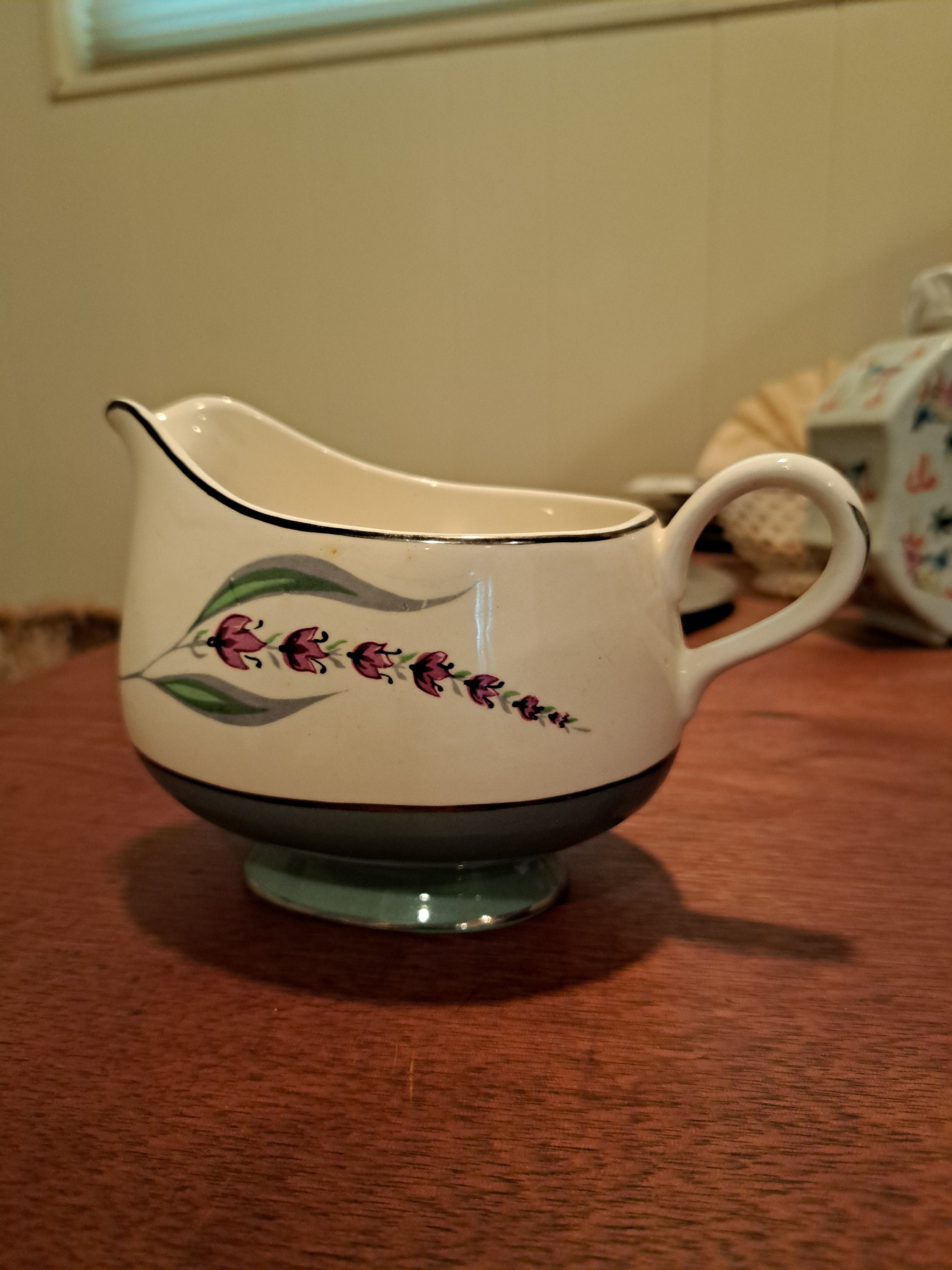 Vintage Homer Laughlin Cavalier Eggshell Gravy Boat, Homer Laughlin Gravy Boat E53N5 Marked on Bottom, Purple and Green Floral Gravy Boat